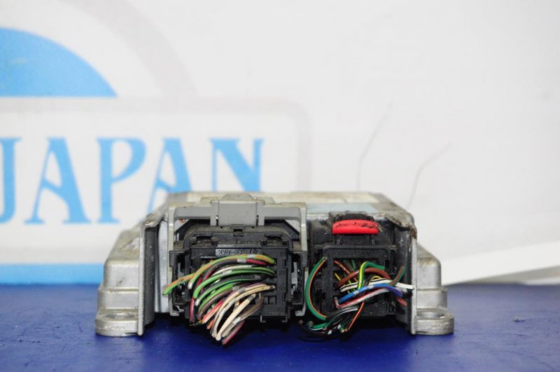 Блок управления AIRBAG 3 BK 03-08 Блок управления AIRBAG 3 BK 03-08