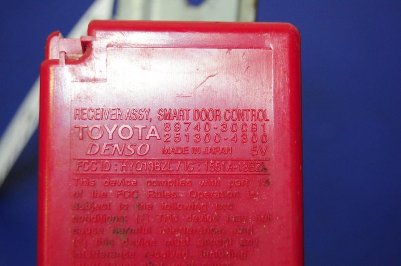 Блок управления центральным замком LEXUS GS350 GS300 05-11 89740-30091 Б/У