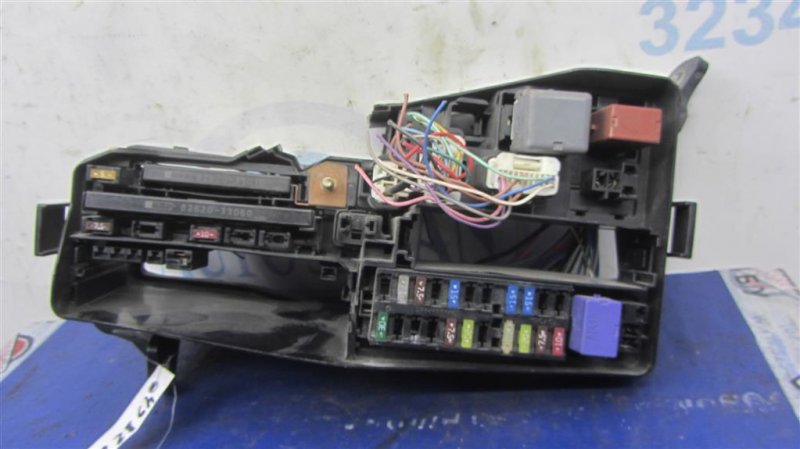 Блок предохранителей моторный отсек TOYOTA CAMRY 50 12-15 Б/У