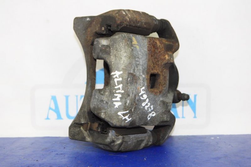 Суппорт тормозной передний левый NISSAN ALTIMA L32 07-12 41011-ZX00A Б/У