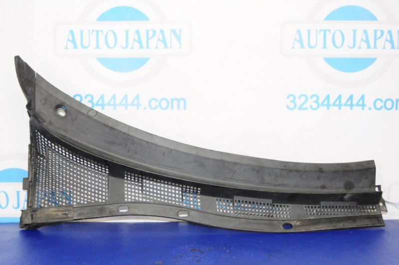 Пластик под лобовое стекло / Жабо правый MAZDA 3 BK 03-08 BN8V-50-7R0F Б/У