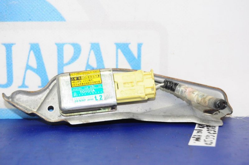 Датчик удара задний левый GS350 GS300 05-11