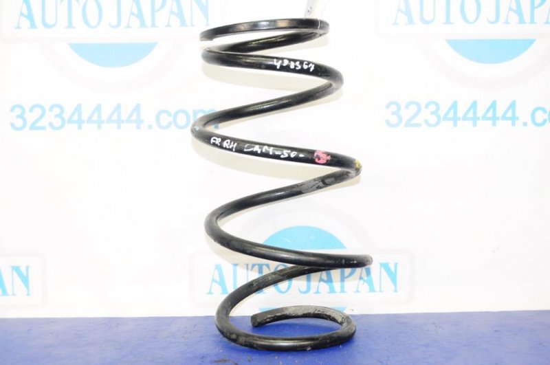 Пружина передней подвески правая TOYOTA CAMRY 50 12-15 Б/У