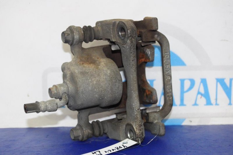 Суппорт тормозной задний левый M35/M45 04-10