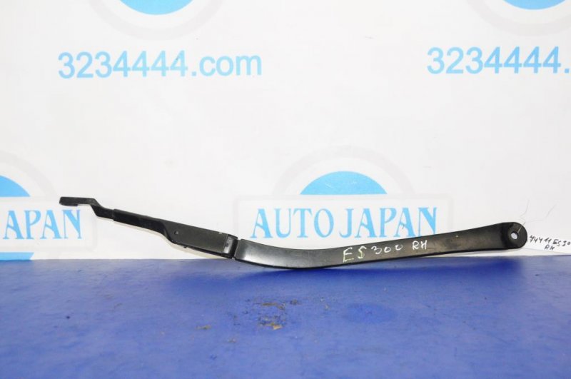 Поводок стеклоочистителя передний LEXUS ES300 ES330 01-06 Б/У