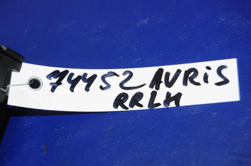 Кнопка стеклоподъемника TOYOTA AURIS 06-12