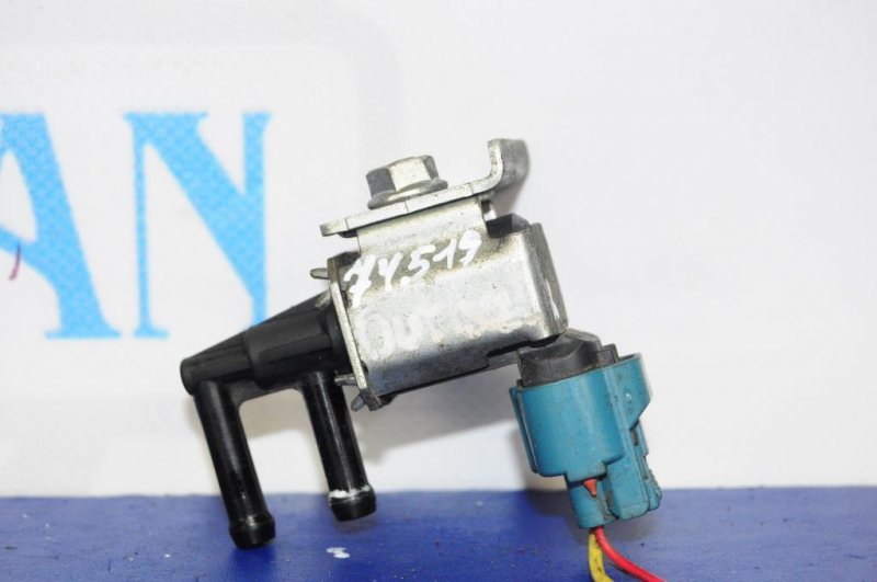 Клапан электромагнитный (вакуумный) SUBARU OUTBACK 09-14 BR K5T48479 Б/У