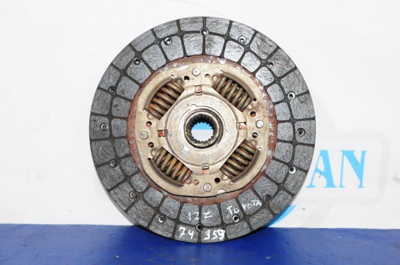 Диск сцепления AVENSIS 03-08