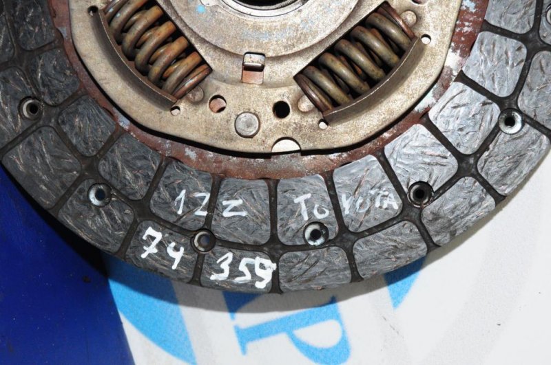 Диск сцепления TOYOTA AVENSIS 03-08