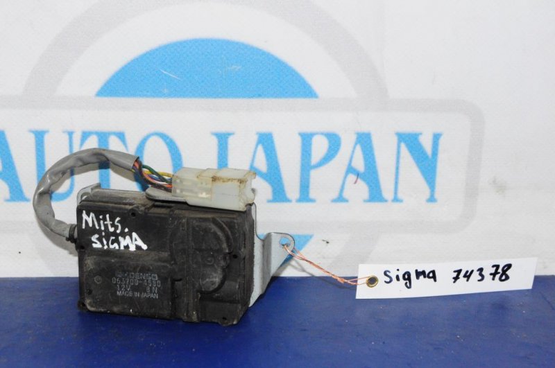 Моторчик заслонки печки MITSUBISHI SIGMA 90-96 063700-4580 Б/У