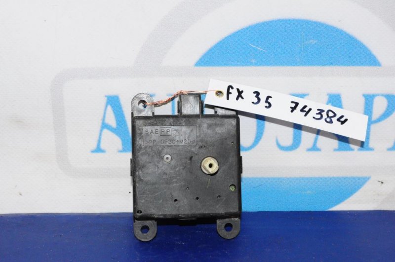 Запчасть моторчик заслонки печки INFINITI FX S50 03-08 Б/У Моторчик заслонки печки INFINITI FX S50 03-08 Б/У