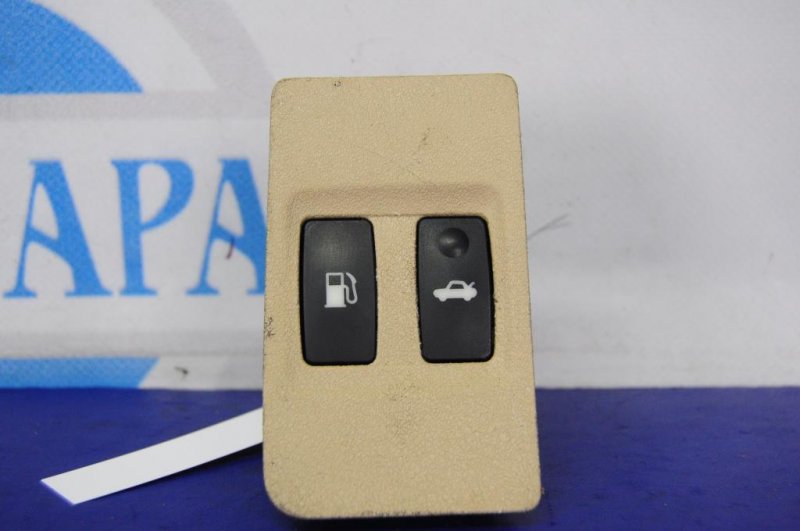 Кнопка открывания багажника внутренняя LEXUS ES350 06-12 84840-33080 Б/У