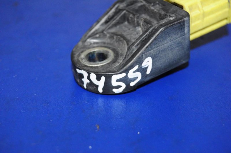 Датчик удара CAMRY 40 06-11