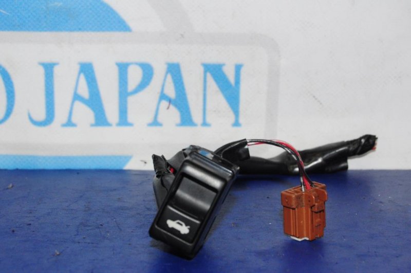 Кнопка INFINITI G35 03-07 Б/У