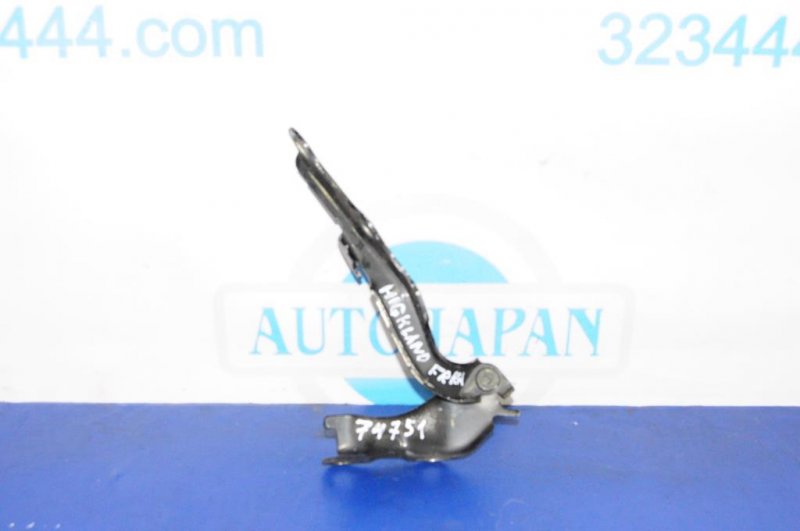 Запчасть петля капота правая TOYOTA HIGHLANDER 01-07 Б/У Петля капота правая TOYOTA HIGHLANDER 01-07 Б/У