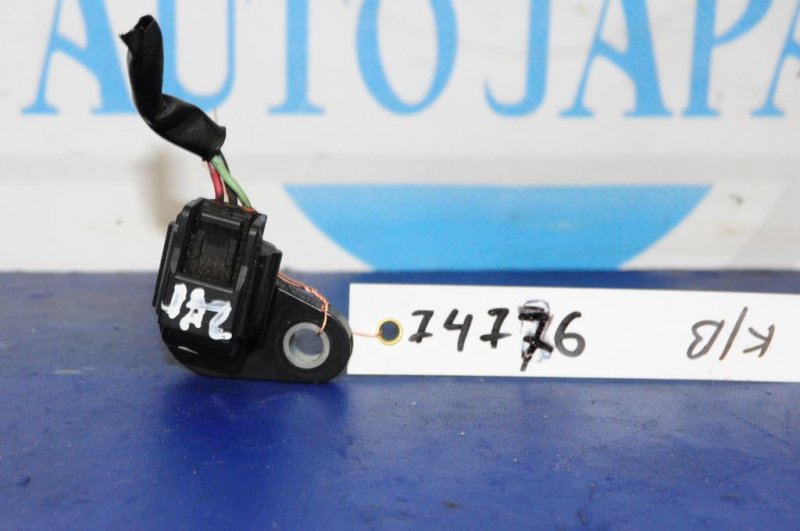 Запчасть датчик положения коленвала TOYOTA CAMRY 30 02-06 Б/У Датчик положения коленвала TOYOTA CAMRY 30 02-06 Б/У