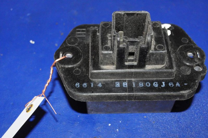 Резистор печки MAZDA 6 GG 02-07 HB180GJ6A Б/У