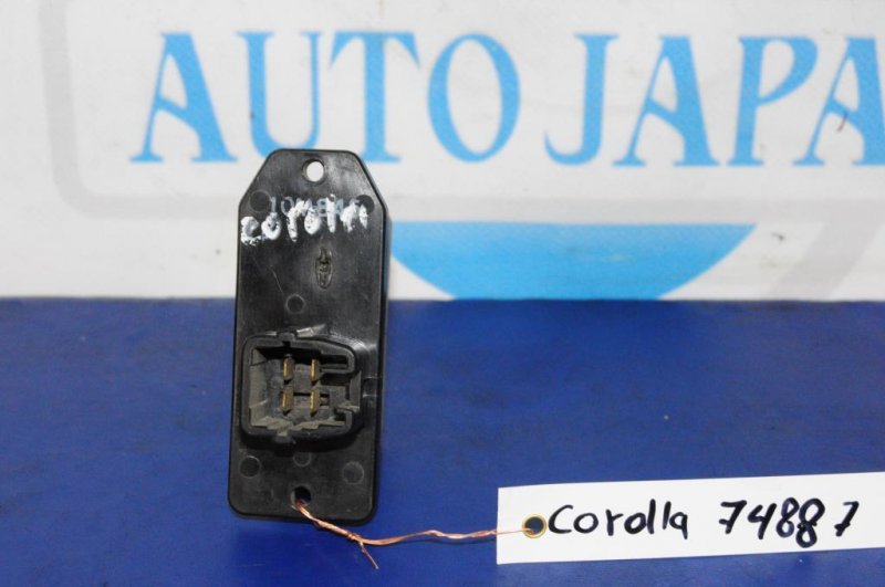 Резистор печки TOYOTA COROLLA 120 00-07 87138-28160 Б/У