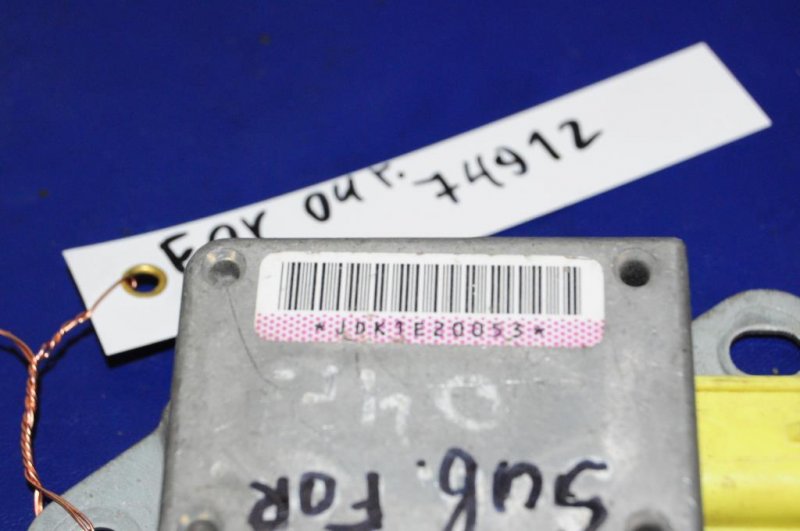 Датчик удара SUBARU FORESTER SG 02-07 98235SA010 Б/У