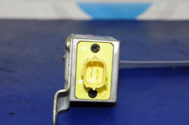 Датчик удара FORESTER SG 02-07