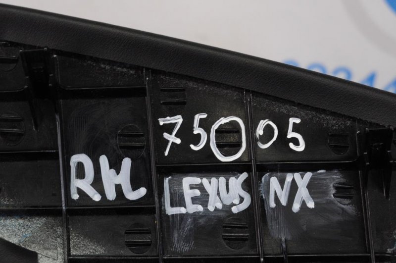 Накладка торпедо LEXUS NX 14-21 58834-78020 Б/У