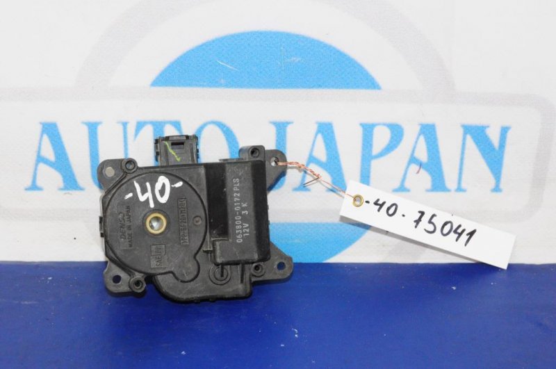 Моторчик заслонки печки TOYOTA CAMRY 40 06-11 87106-07140 Б/У