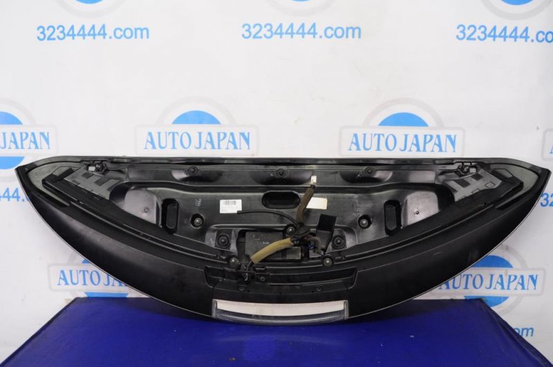 Спойлер крышки багажника NISSAN LEAF 10-17