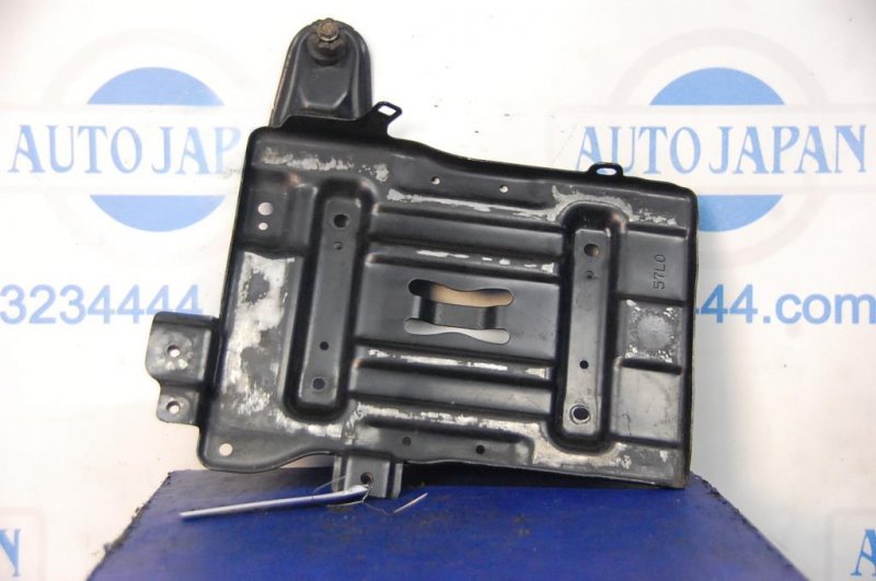 Полка аккумулятора SUZUKI KIZASHI 09-14 72520-57L00 Б/У