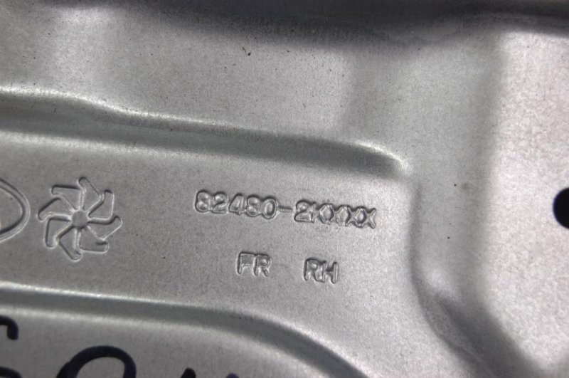 Стеклоподъемник передний правый SOUL AM 08-13 Стеклоподъемник передний правый SOUL AM 08-13