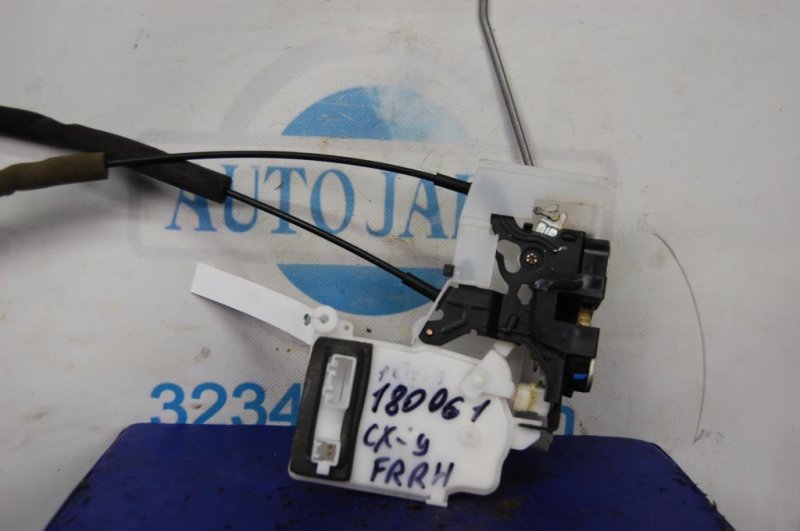 Замок двери передний правый MAZDA CX-9 06-16 TD11-58-310D Б/У