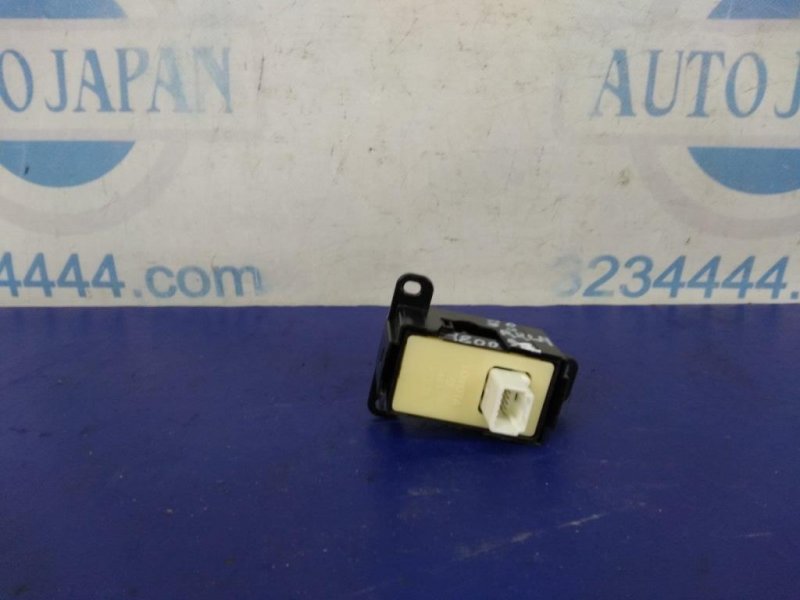 Кнопка стеклоподъемника ES350 06-12