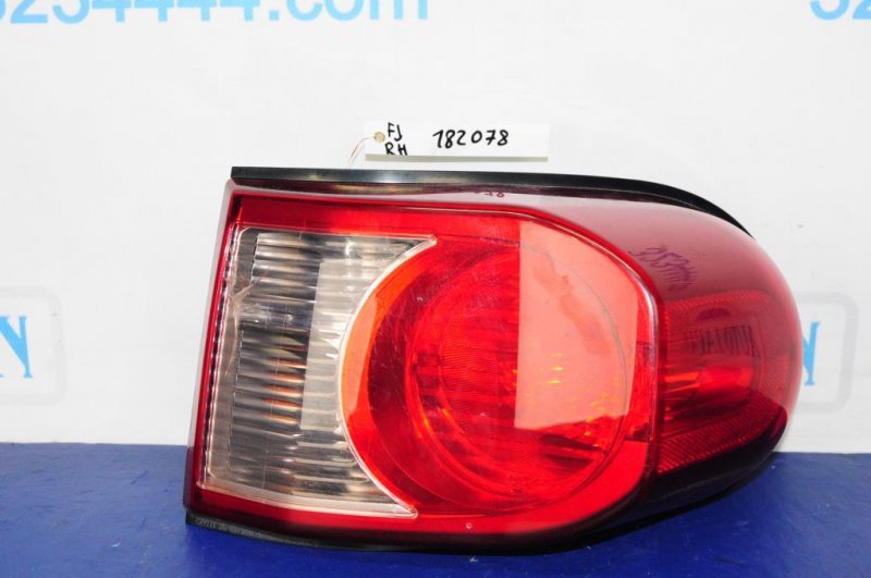 Фонарь наружный задний правый TOYOTA FJ CRUISER 06-15 81551-35340 Б/У