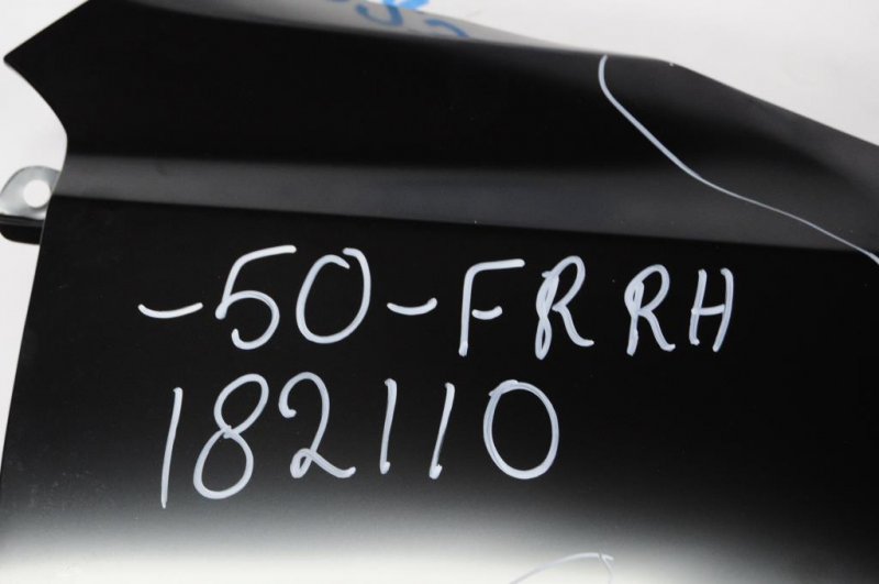 Крыло переднее переднее правое TOYOTA CAMRY 55 14-17