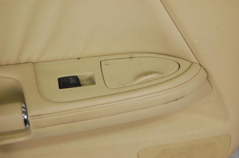 Кнопка стеклоподъемника INFINITI M25/M37/M56/Q70/M35H 10-16 Б/У