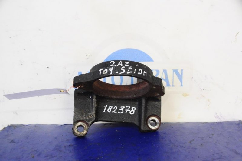 Кронштейн промежуточного вала SCION TC 04-10 Б/У