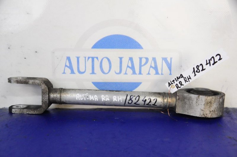 Рычаг задней подвески поперечный нижний задний правый ALTIMA L32 07-12