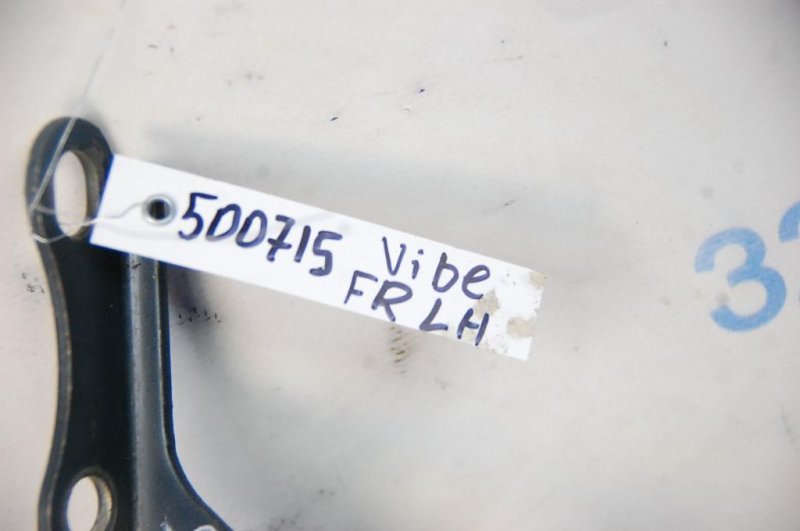 Петля капота левая TOYOTA MATRIX 02-08