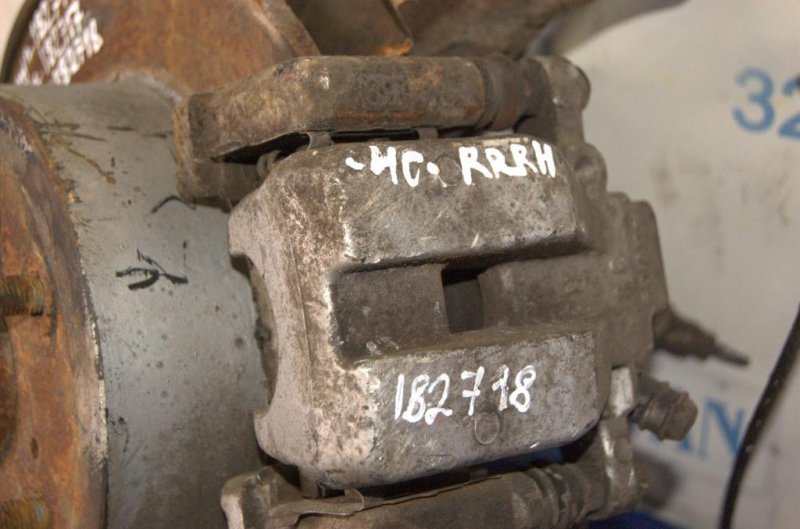 Суппорт тормозной задний правый TOYOTA CAMRY 40 06-11 47830-33210 Б/У