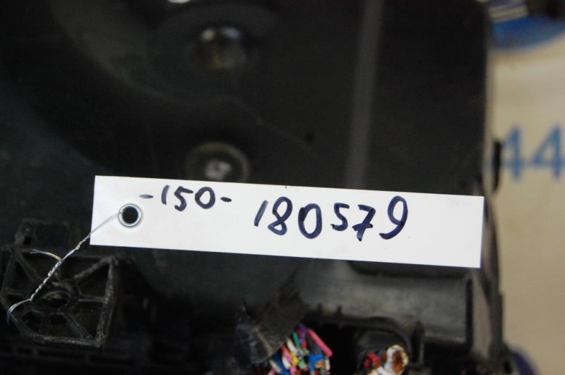 Блок предохранителей моторный отсек COROLLA 150 06-13