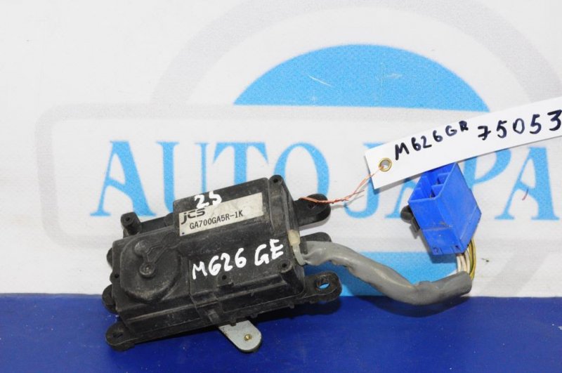 Моторчик заслонки печки MAZDA 626 GE 91-97 GA700GA5R-1K Б/У
