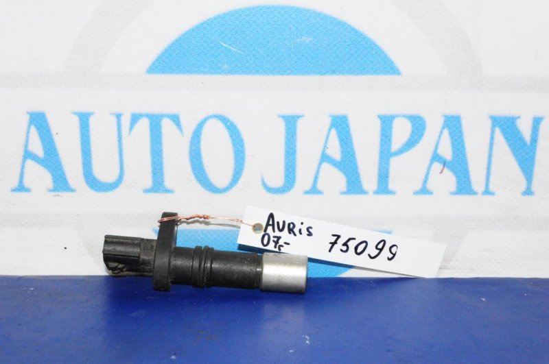 Запчасть датчик положения коленвала TOYOTA AURIS 06-12 Б/У Датчик положения коленвала TOYOTA AURIS 06-12 Б/У