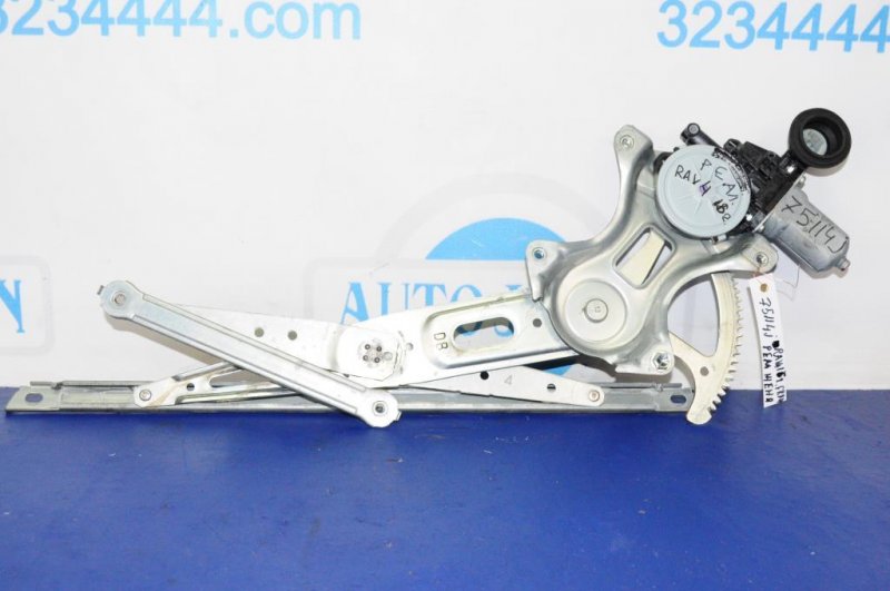 Стеклоподъемник передний правый TOYOTA RAV4 13-19 69801-30280 Б/У