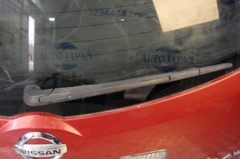 Поводок стеклоочистителя задний NISSAN MURANO Z50 02-07 28781-CB80A Б/У