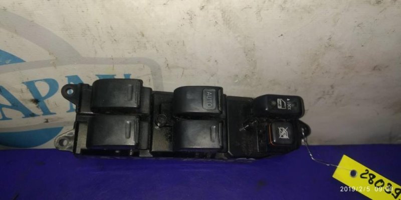 Блок управления стеклоподъемниками передний левый TOYOTA PRIUS - 20 03-11 Б/У