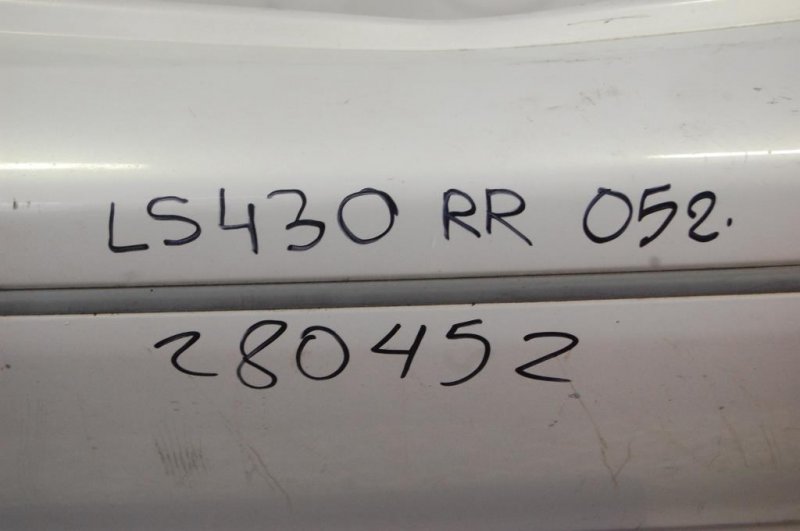 Бампер задний LS430 00-06 Бампер задний LS430 00-06