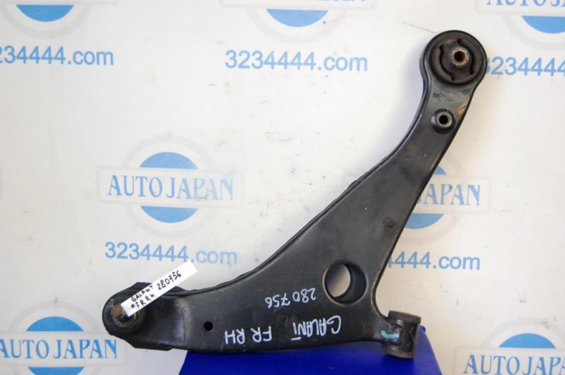 Рычаг передней подвески нижний передний правый GALANT 03-12