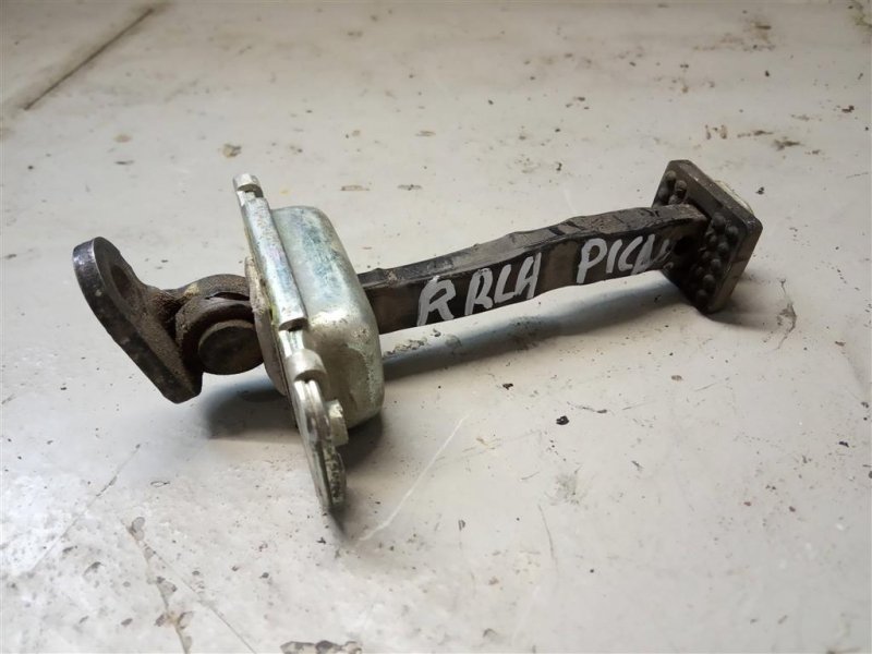 Ограничитель двери задний левый PICANTO SA 04-10 Ограничитель двери задний левый PICANTO SA 04-10