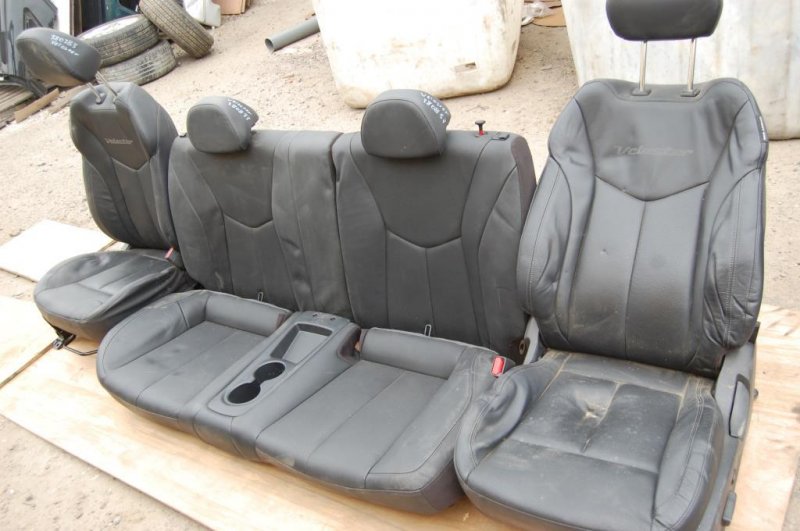 Сиденья комплект HYUNDAI VELOSTER 11-18 88150-2V300 Б/У