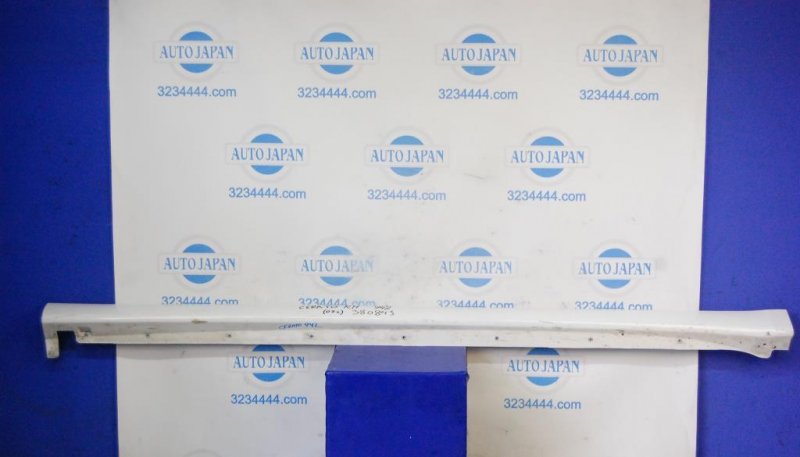 Запчасть накладка порога наружная правая KIA CERATO LD 04-08 87761-2F000 Б/У Накладка порога наружная правая KIA CERATO LD 04-08 87761-2F000 Б/У