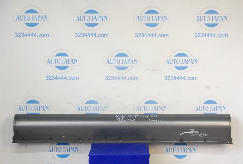 Запчасть накладка порога наружная правая SSANGYONG REXTON 07-12 7959908010 Б/У Накладка порога наружная правая SSANGYONG REXTON 07-12 7959908010 Б/У